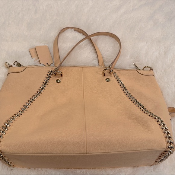 Coach leather handbag with chain detail - Picture 2 of 6